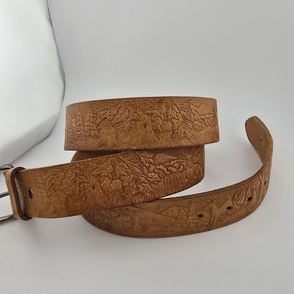Vintage Western Genuine Leather Tooled Belt Deer Forest Scene Made USA Hunting - Picture 2 of 13